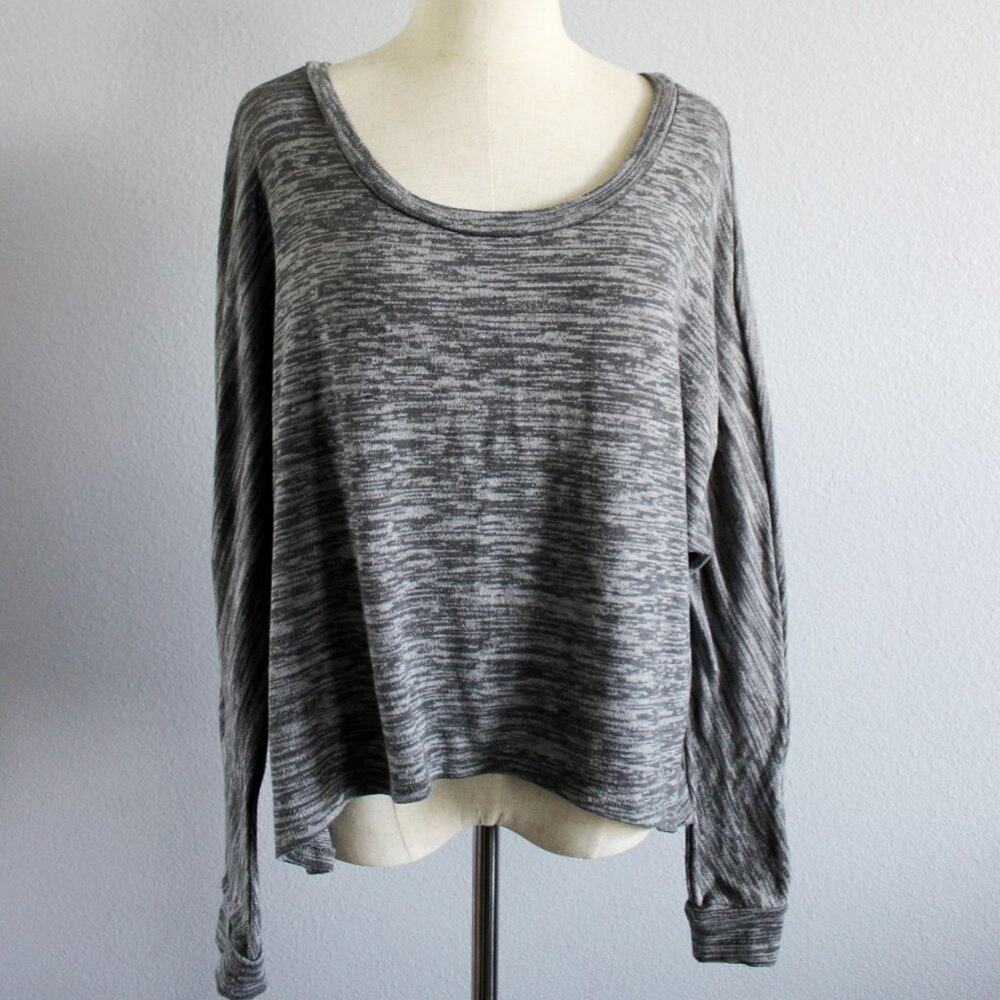 Grey Heathered Long Sleeved Cropped Sweater Size L